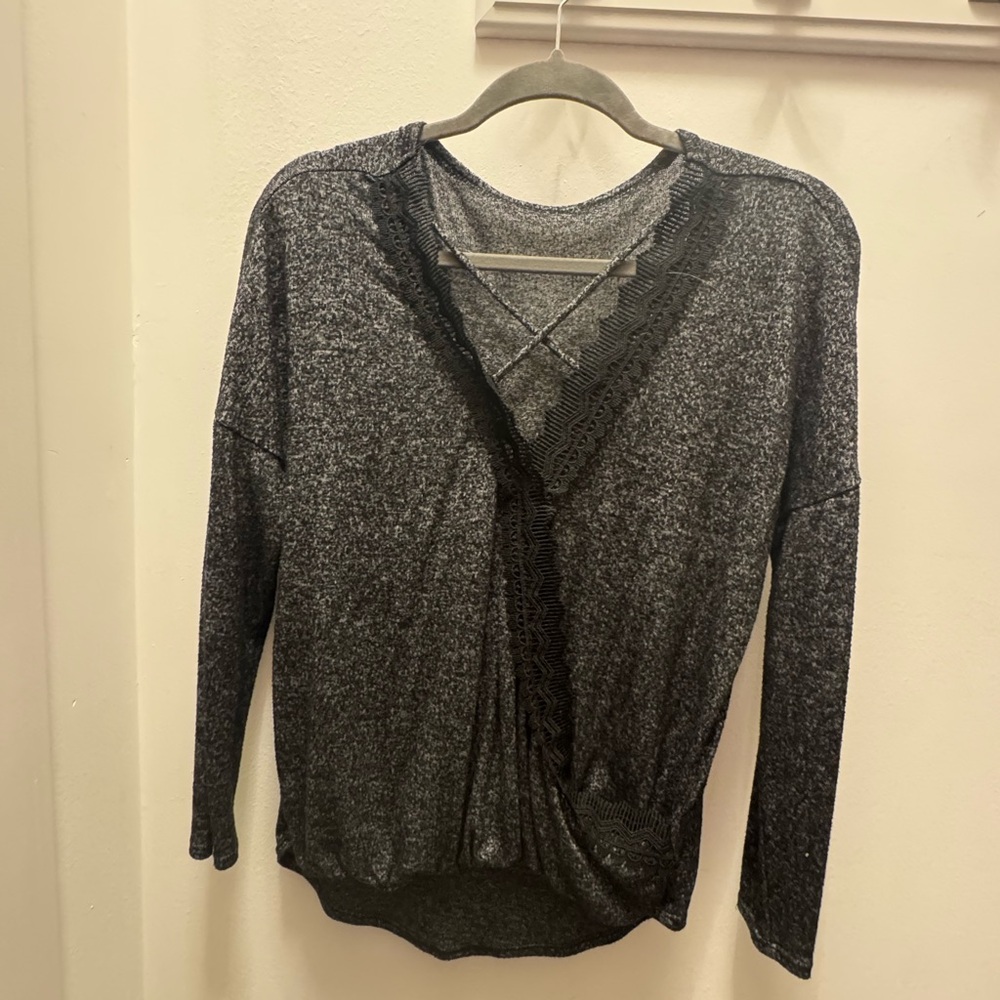 Lightweight V-Neck Lace Trim Sweater - Charcoal